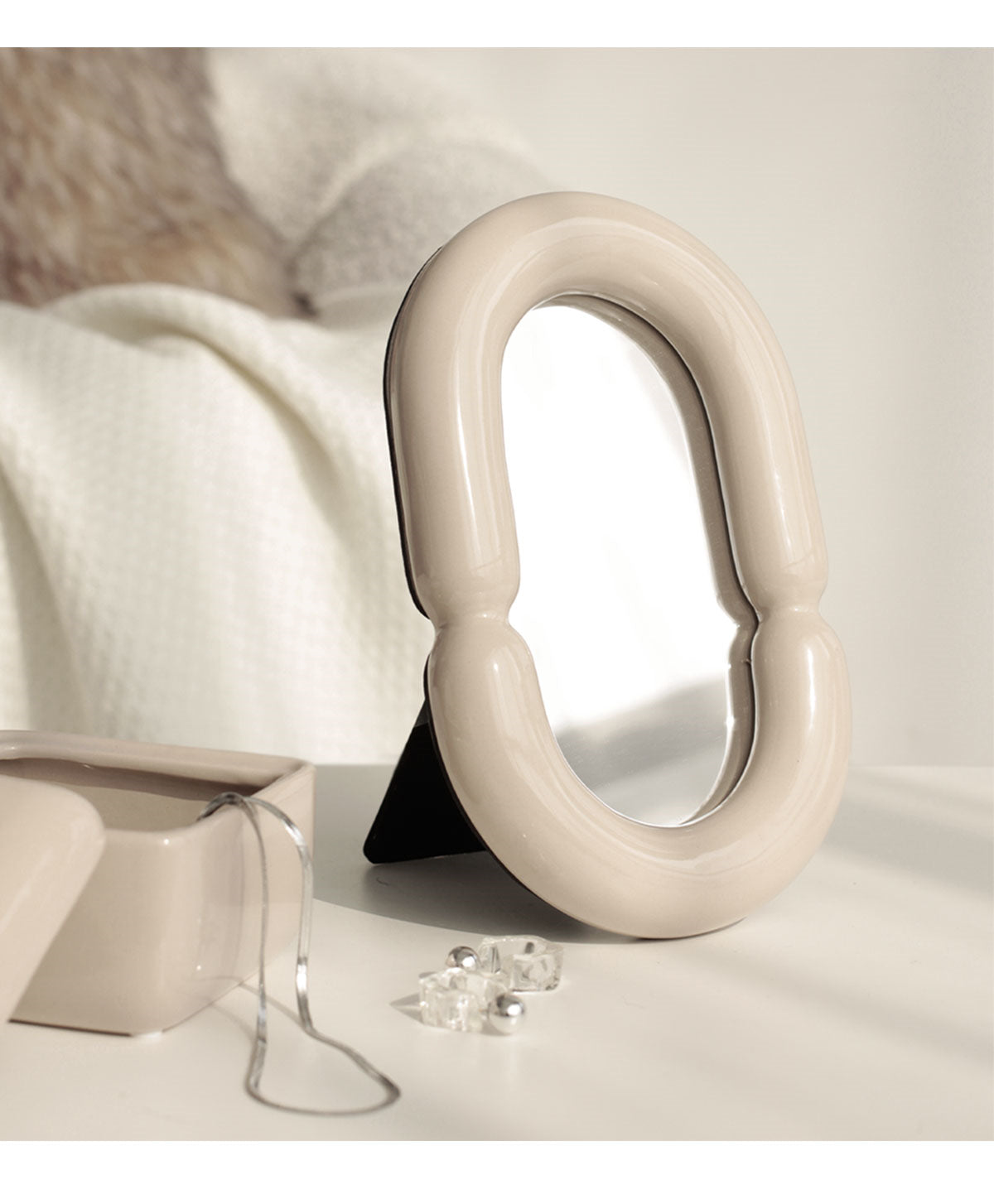 Maja - Geo Mirror