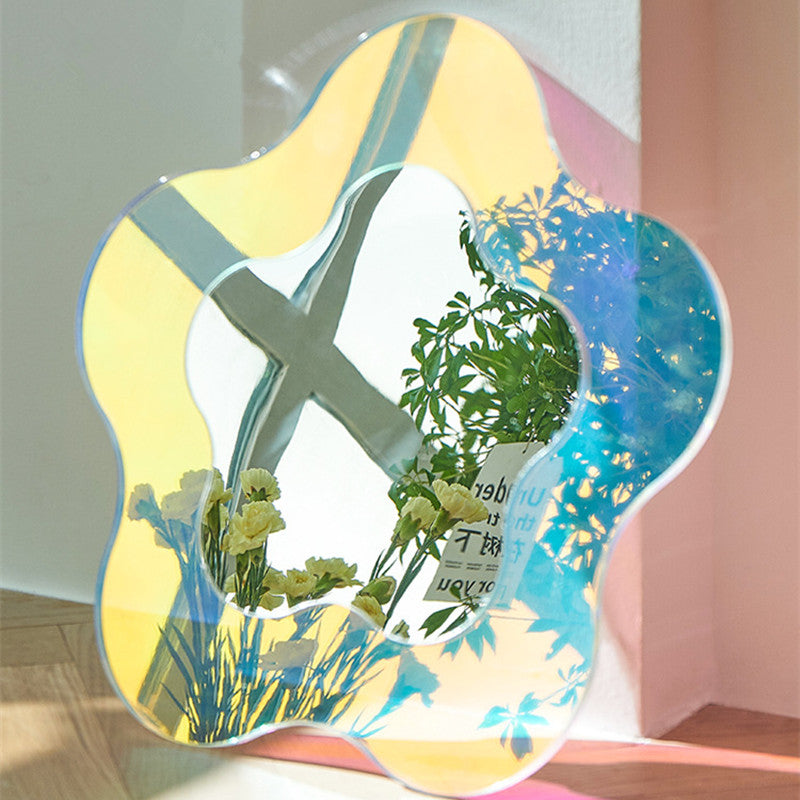 Kirsten - Colorful Mirror