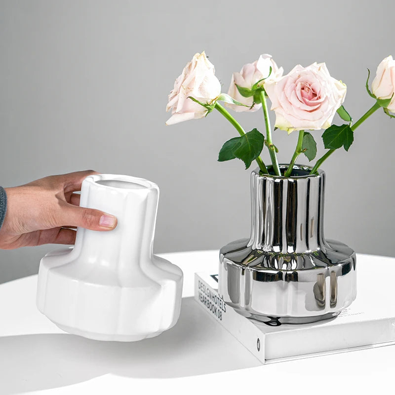 Naemi - Bauhaus Silver Vase