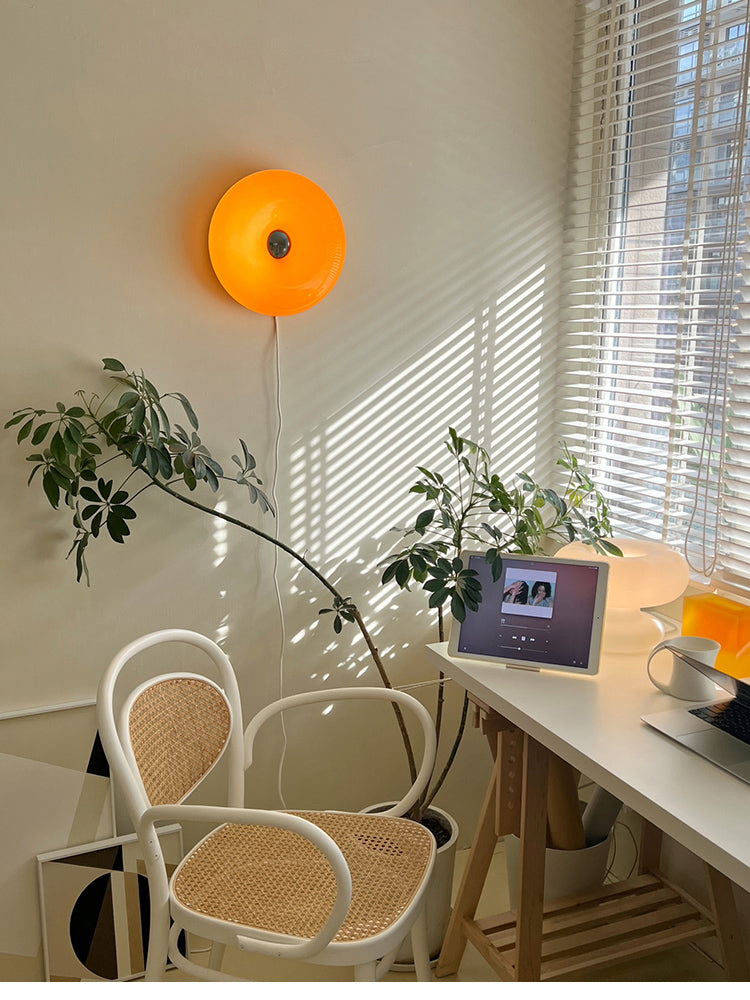 Anëtha - Orange Donut Lamp