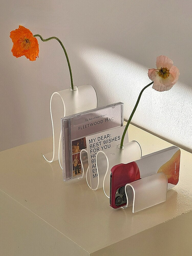 Linn - Vase Bookcase