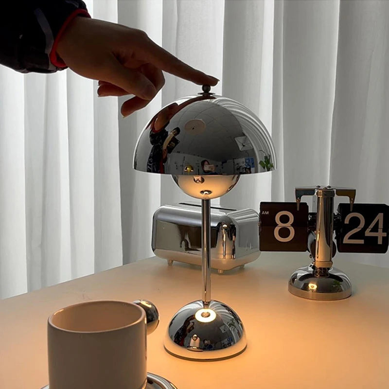 NÜMI – Rechargeable Chrome Mushroom Lamp