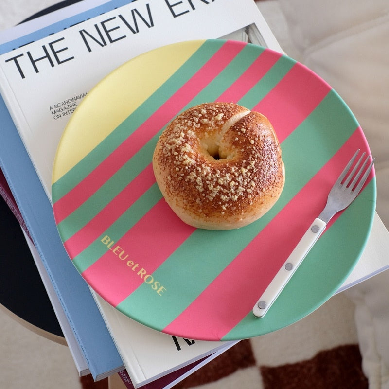 Yrsä - Pop Design Plates