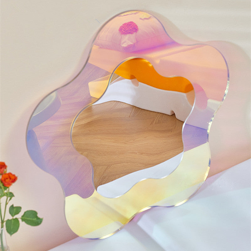 Kirsten - Colorful Mirror