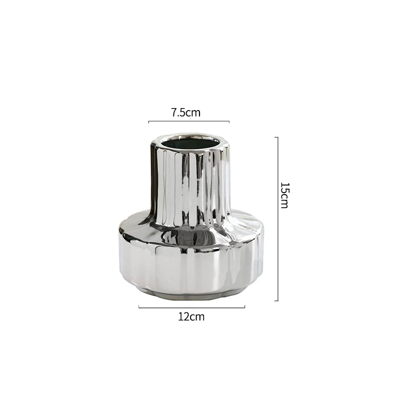 Naemi - Bauhaus Silver Vase