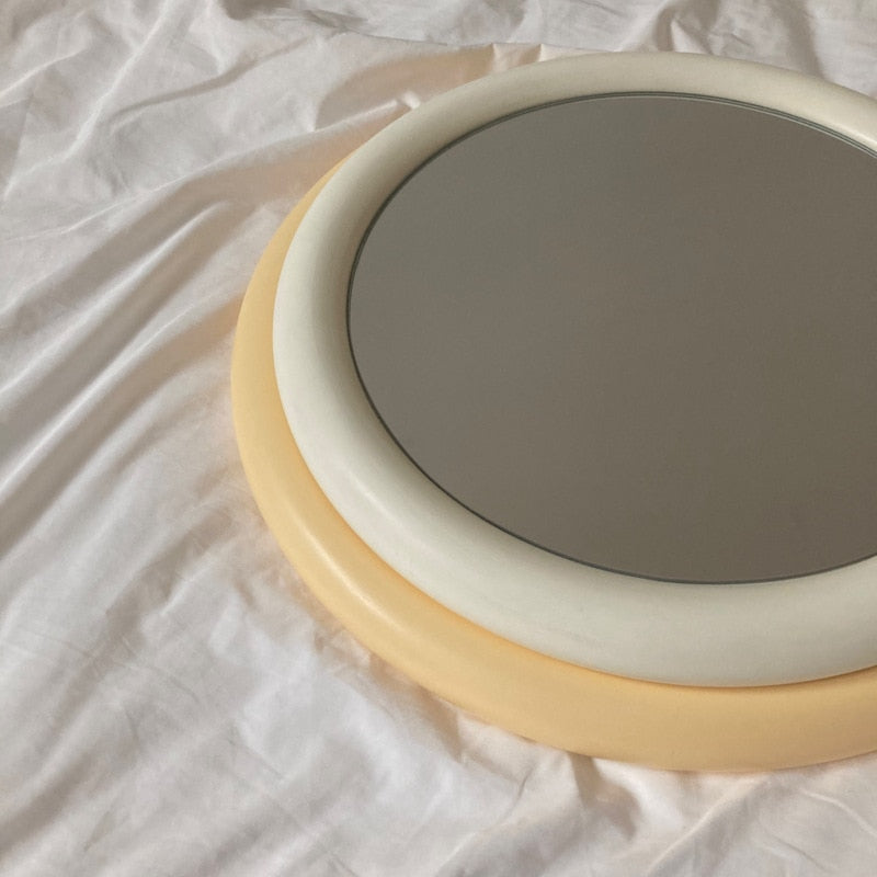 Hedda - Natural Mirror