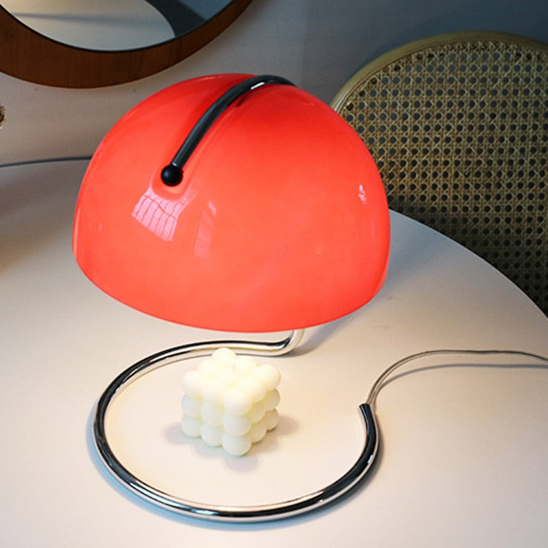 Ingä - Retro Table Lamp