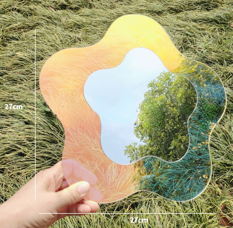 Kirsten - Colorful Mirror
