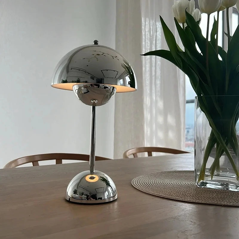 NÜMI – Rechargeable Chrome Mushroom Lamp