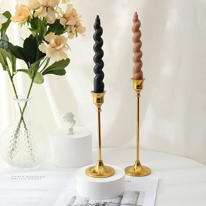 Paula - Spiral Candle