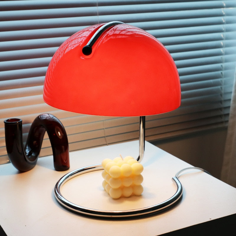 Ingä - Retro Table Lamp