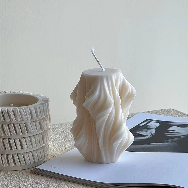 Julia - Geometric Wave Candle