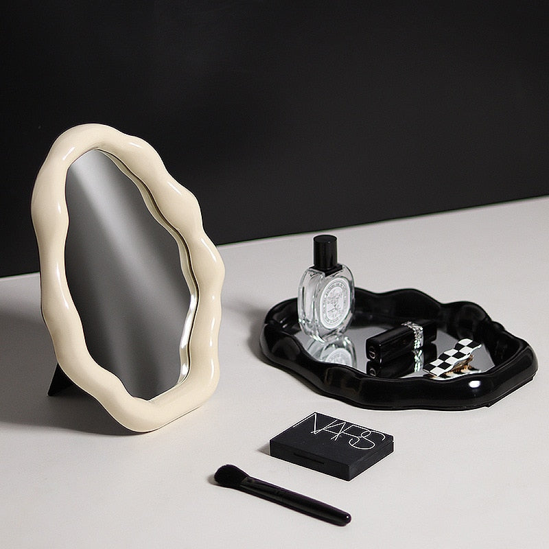 Oda - Organic Mirror