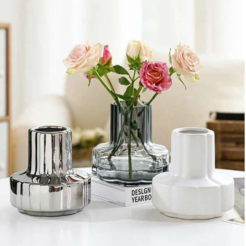 Naemi - Bauhaus Silver Vase