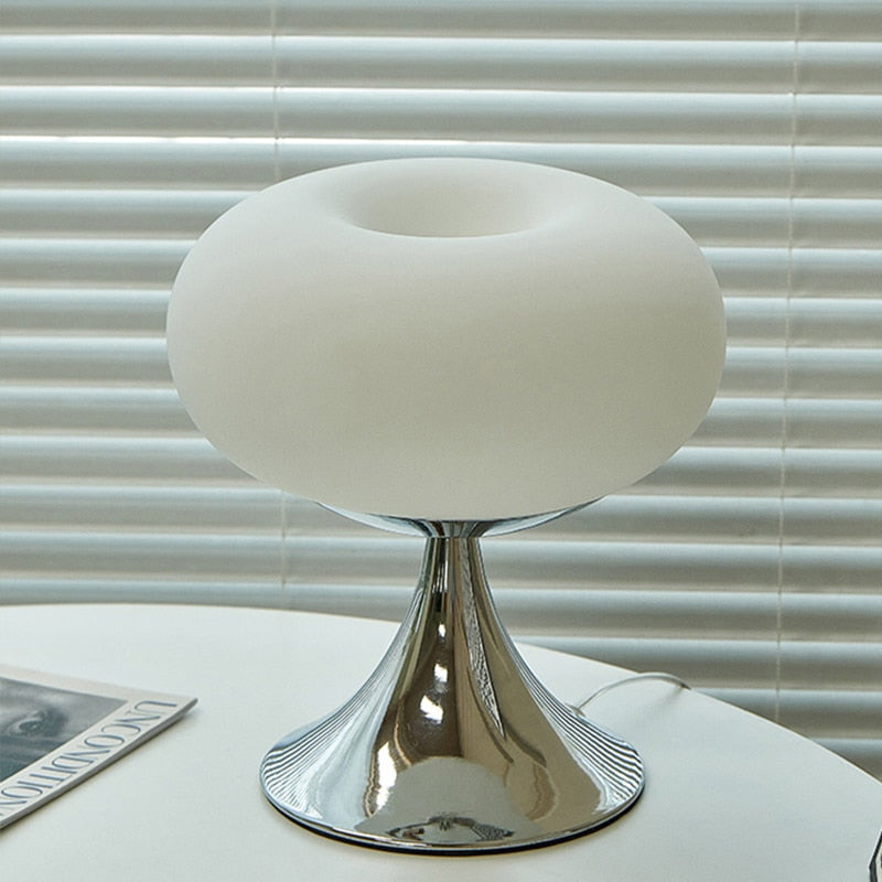 Eskil - Bauhaus Style Lamp