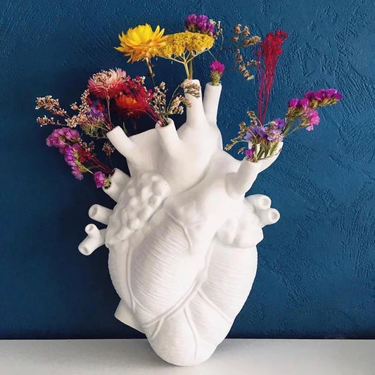 Yngve - Heart Vase