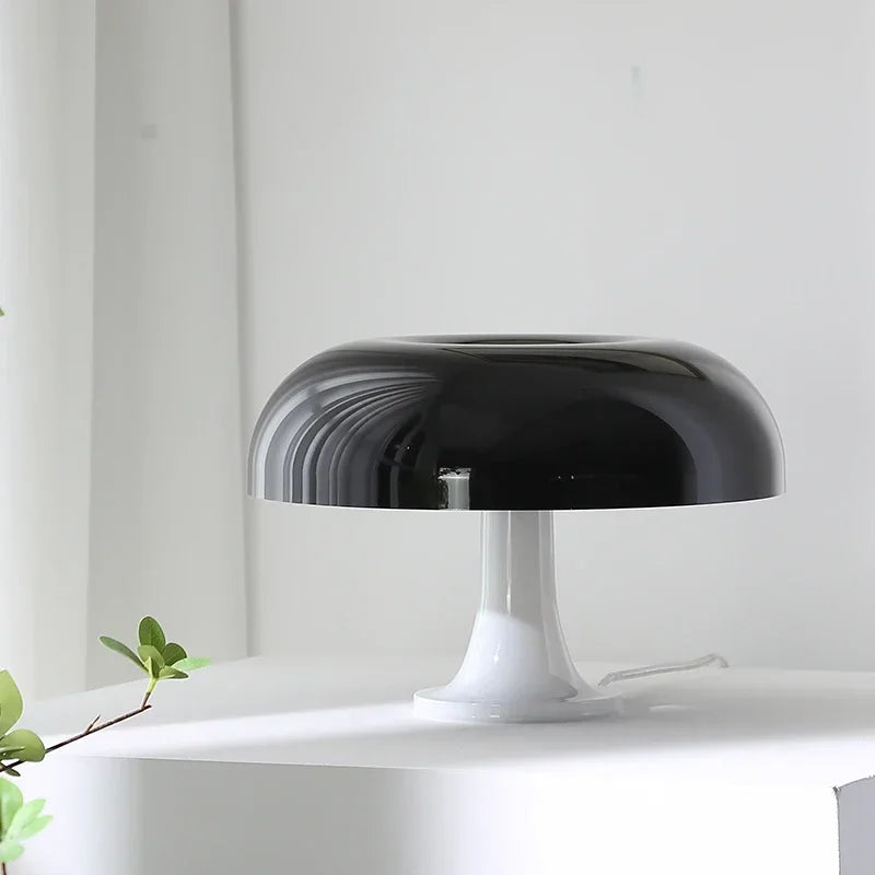 Östen - Black Mushroom Lamp