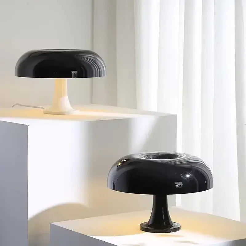 Östen - Black Mushroom Lamp